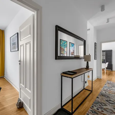 Bachmacka Modern Chic By Bookinghost Apartment *
