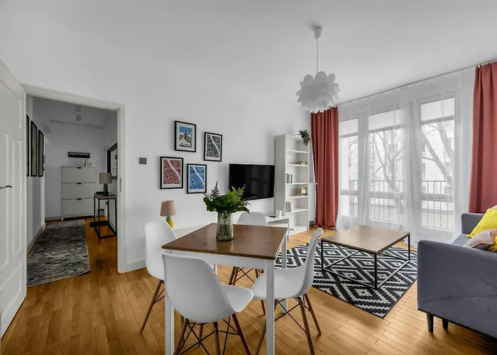 Bachmacka Modern Chic By Bookinghost Apartment